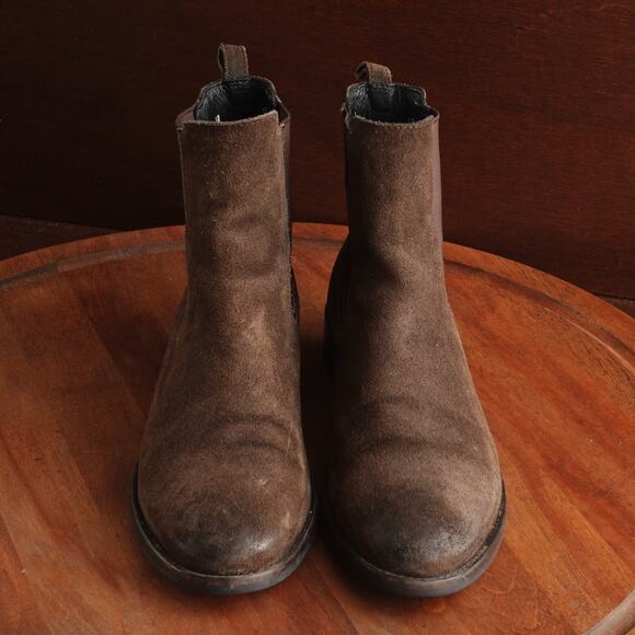 Thursday Boot Company Womens SZ 8.5 Brown Duchess Chelsea Suede Pull On Western - Picture 2 of 15